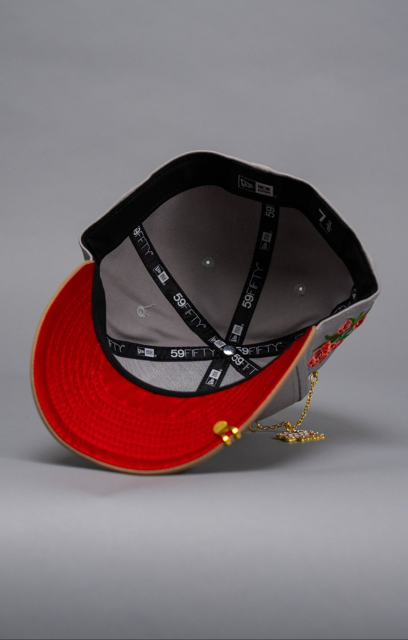NEW ERA EXCLUSIVE 59FIFTY STONE GREY/KHAKI MEXICO 2025 WORLD BASEBALL CLASSIC W/ ROSES SIDE PATCH