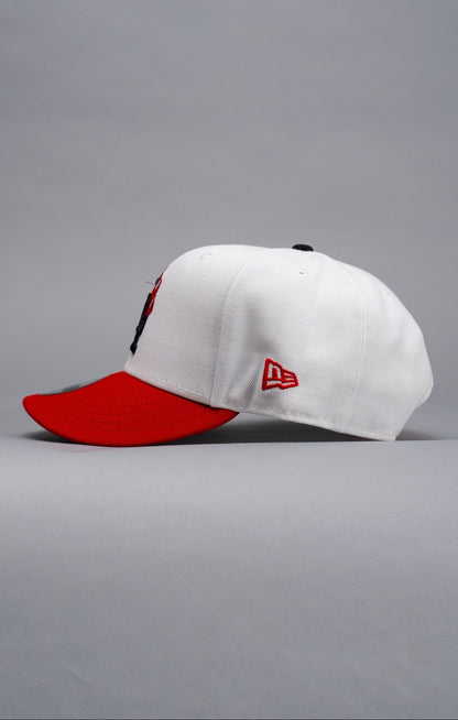 NEW ERA EXCLUSIVE 9FIFTY PEARL WHITE LOS ANGELES DODGERS SNAPBACK W/ LA LOGO SIDE PATCH
