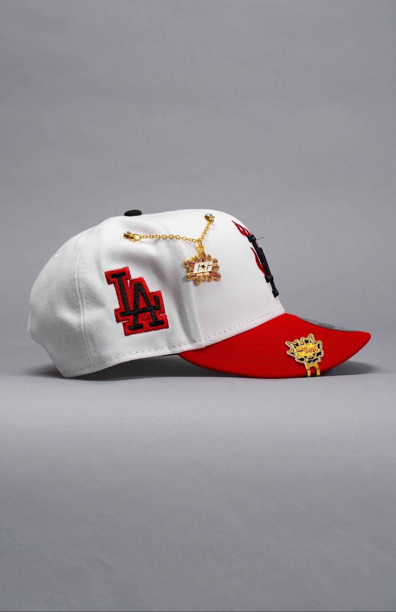 NEW ERA EXCLUSIVE 9FIFTY PEARL WHITE LOS ANGELES DODGERS SNAPBACK W/ LA LOGO SIDE PATCH