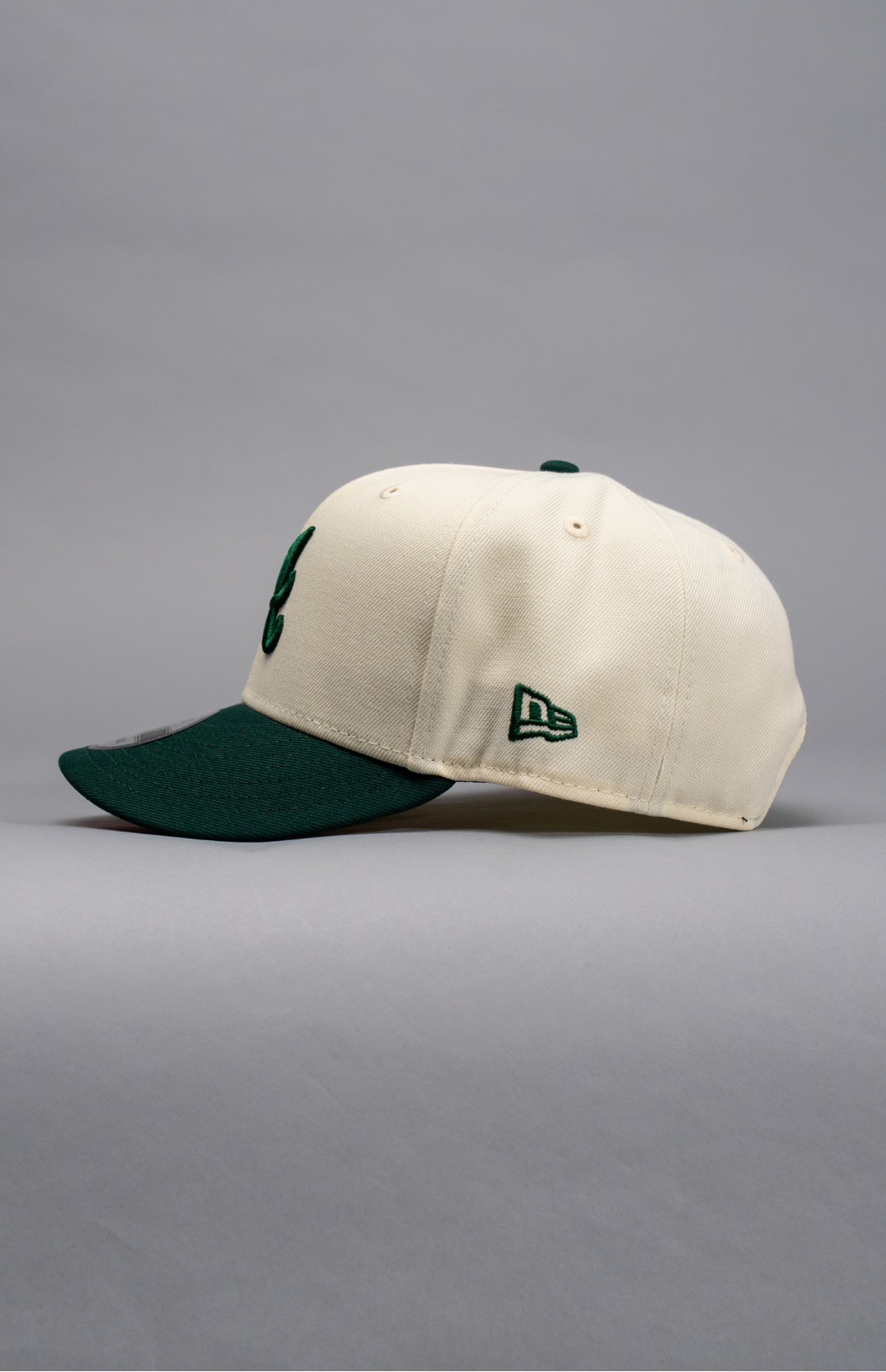 NEW ERA EXCLUSIVE 9FIFTY CHROME/FOREST GREEN ATLANTA BRAVES SNAPBACK W/ 2000 ALL STAR GAME SIDE PATCH