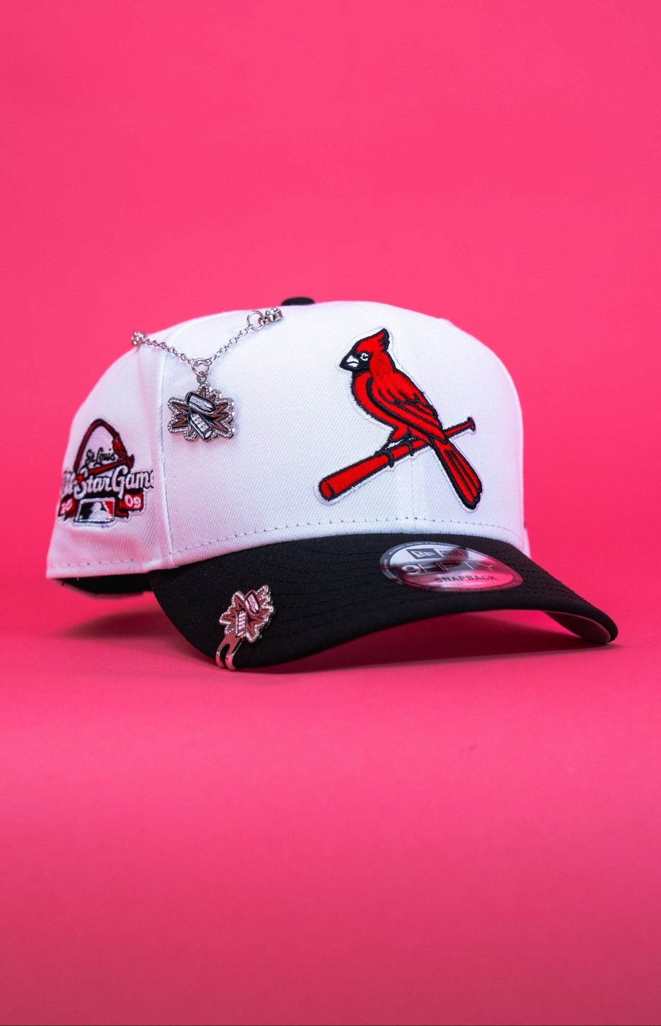 NEW ERA EXCLUSIVE 9FIFTY PEARL WHITE ST LOUIS CARDINALS SNAPBACK W/ ALL STAR GAME SIDE PATCH