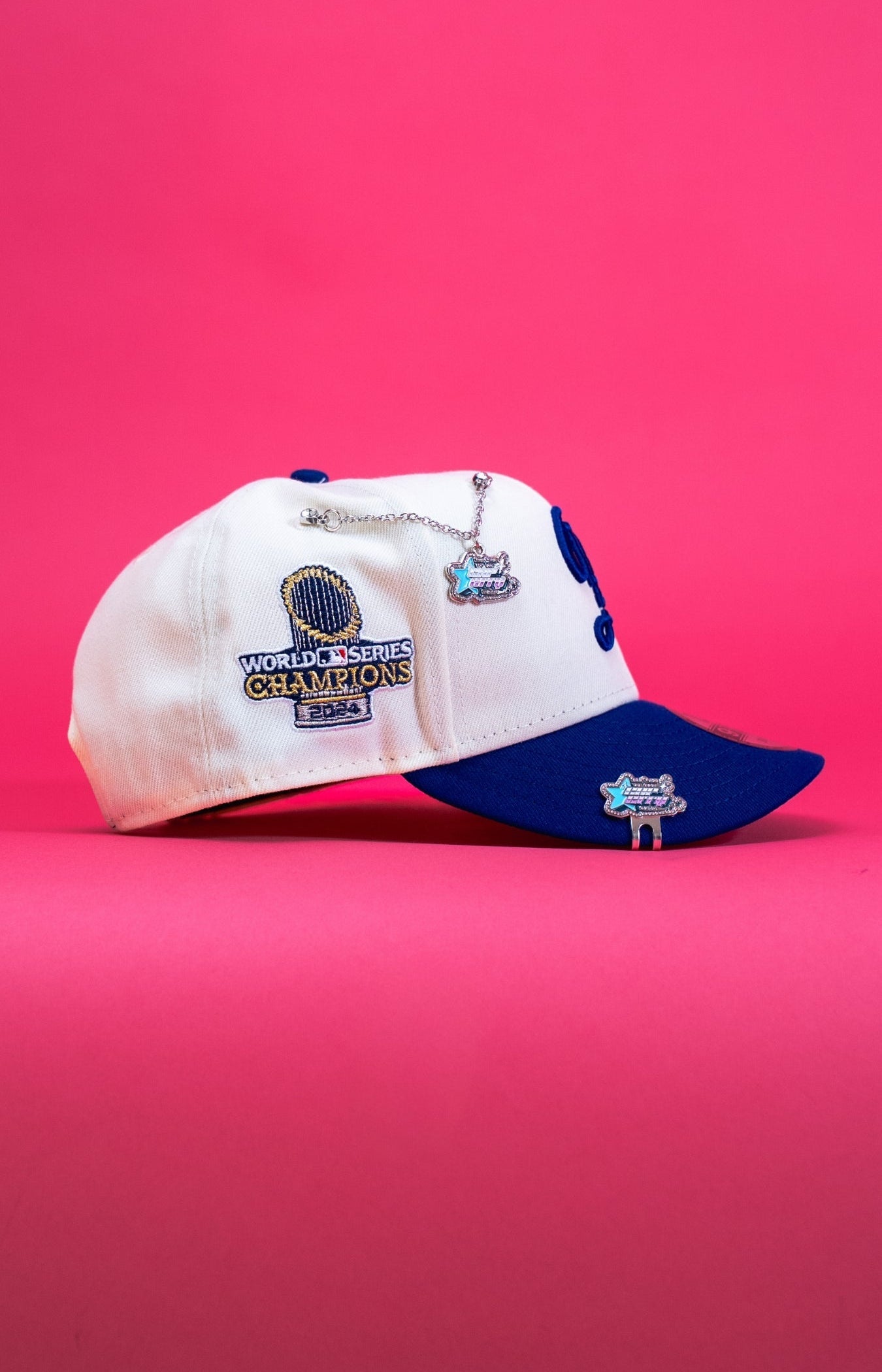 NEW ERA EXCLUSIVE 9FIFTY CHROME/BLUE LOS ANGELES DODGERS SNAPBACK W/ WORLD SERIES CHAMPIONS SIDE PATCH