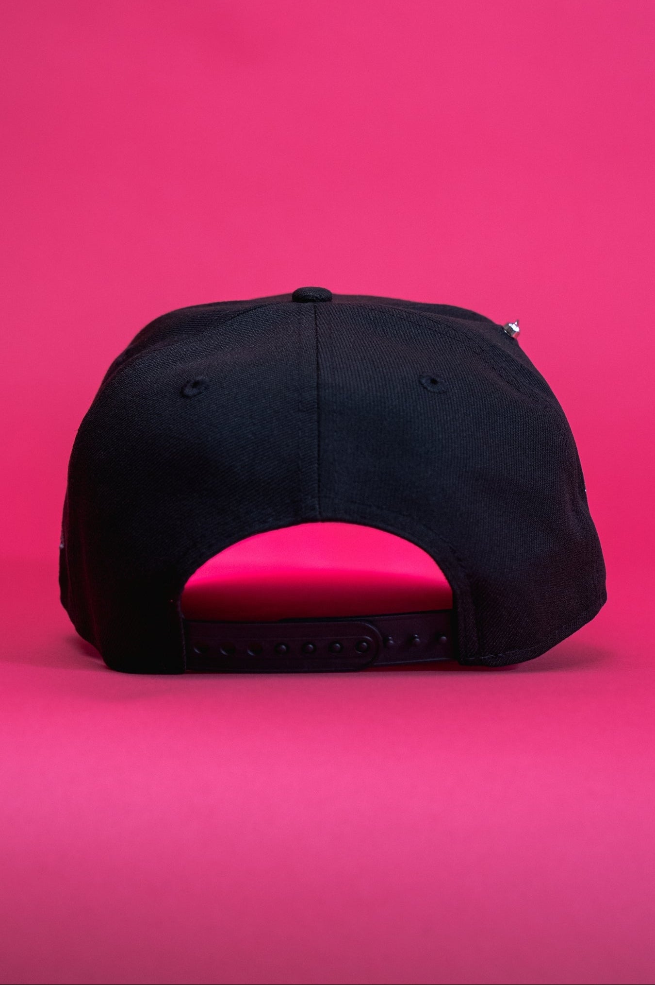 NEW ERA EXCLUSIVE 9FIFTY BLACK BOSTON RED SOX SNAPBACK W/ 1915 WORLD SERIES SIDE PATCH