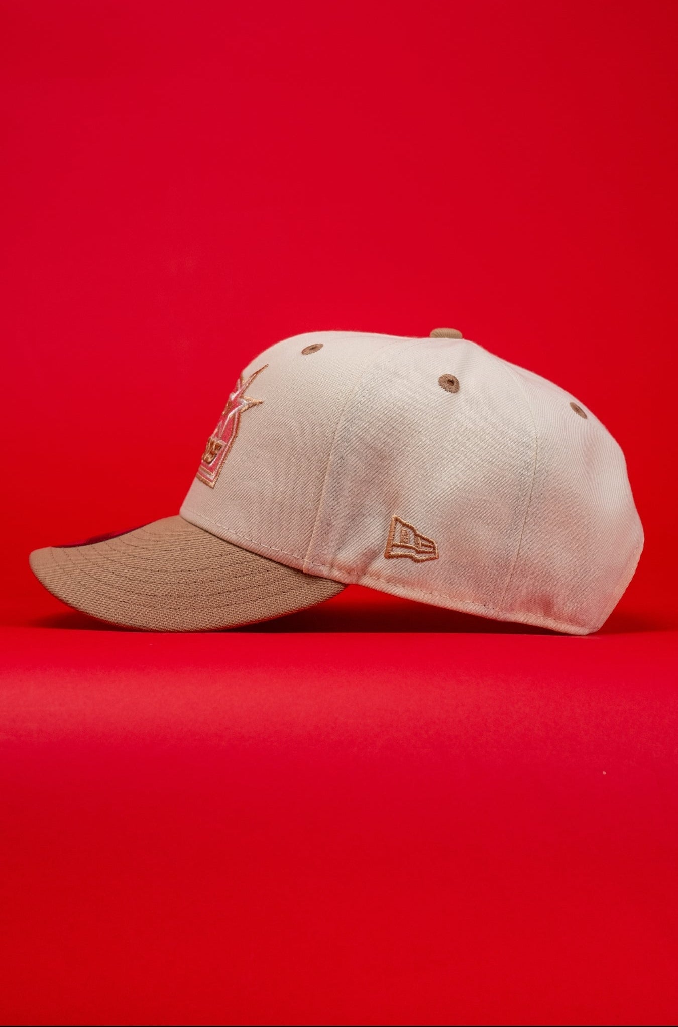 NEW ERA EXCLUSIVE 9FIFTY CHROME/BEIGE HOUSTON ASTROS SNAPBACK W/ 50TH ANNIVERSARY SIDE PATCH