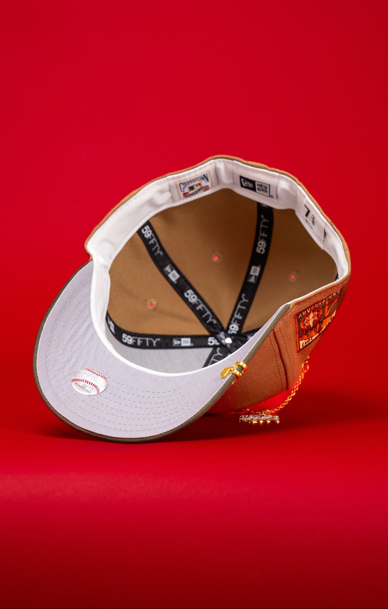 NEW ERA EXCLUSIVE 59FIFTY KHAKI/OLIVE SEATTLE MARINERS W/ 40TH ANNIVERSARY SIDE PATCH