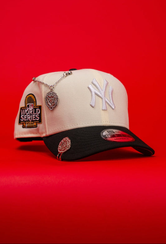 NEW ERA EXCLUSIVE 9FIFTY CHROME/BLACK NEW YORK YANKEES SNAPBACK W/ 2024 WORLD SERIES SIDE PATCH