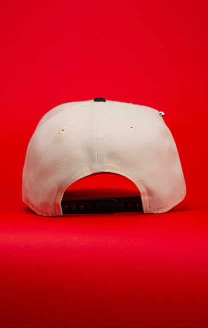 NEW ERA EXCLUSIVE 9FIFTY CHROME/BLACK NEW YORK YANKEES SNAPBACK W/ 2024 WORLD SERIES SIDE PATCH