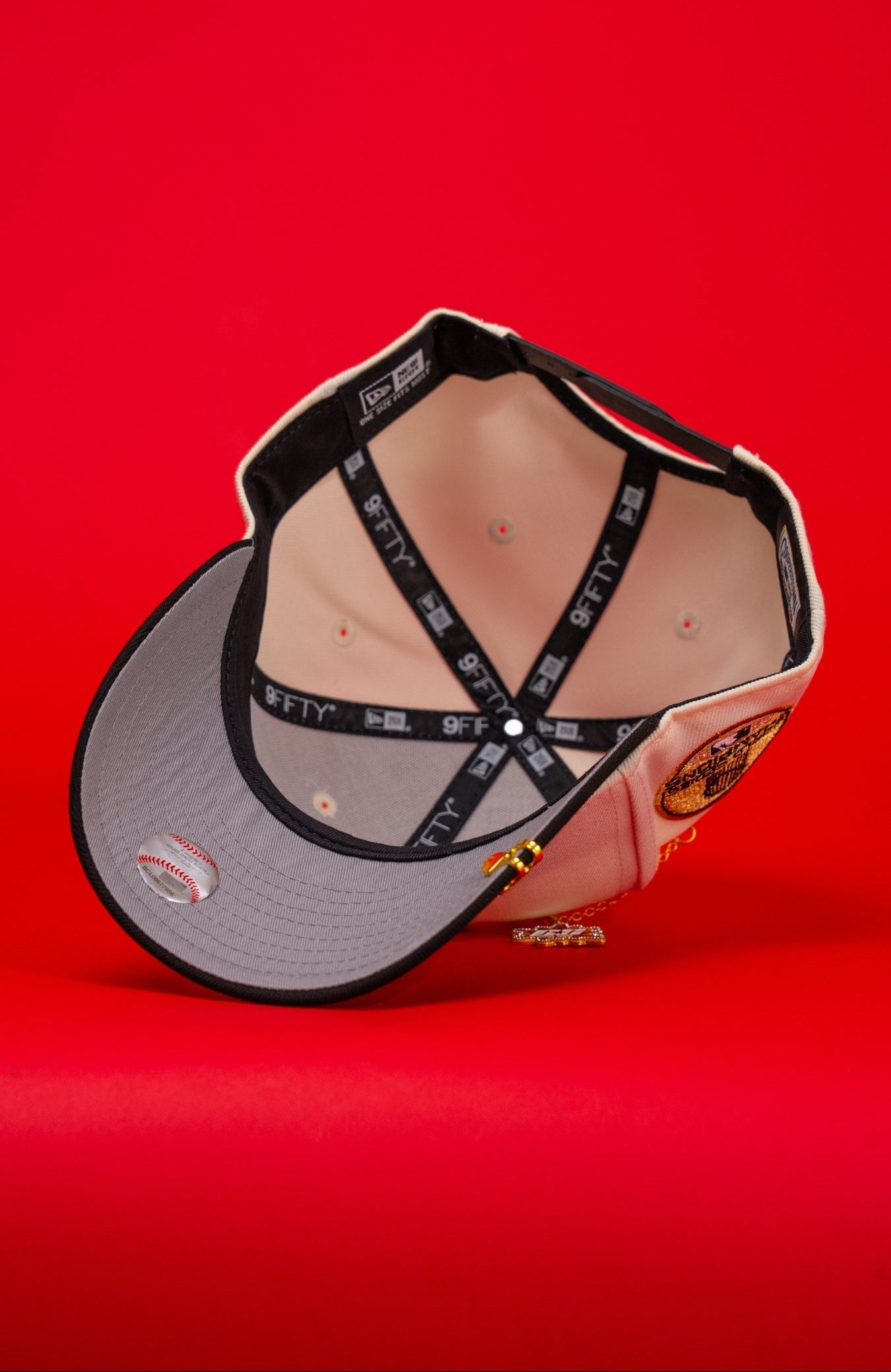 NEW ERA EXCLUSIVE 9FIFTY CHROME/BLACK BOSTON RED SOX SNAPBACK W/ WORLD SERIES CHAMPIONS SIDE PATCH