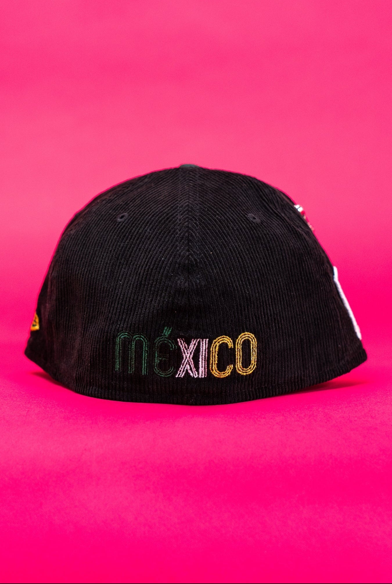 NEW ERA EXCLUSIVE 59FIFTY CORDUROY/GREEN 2025 WBC MEXICO SCRIPT W/ MEXICO FLAG SIDE PATCH