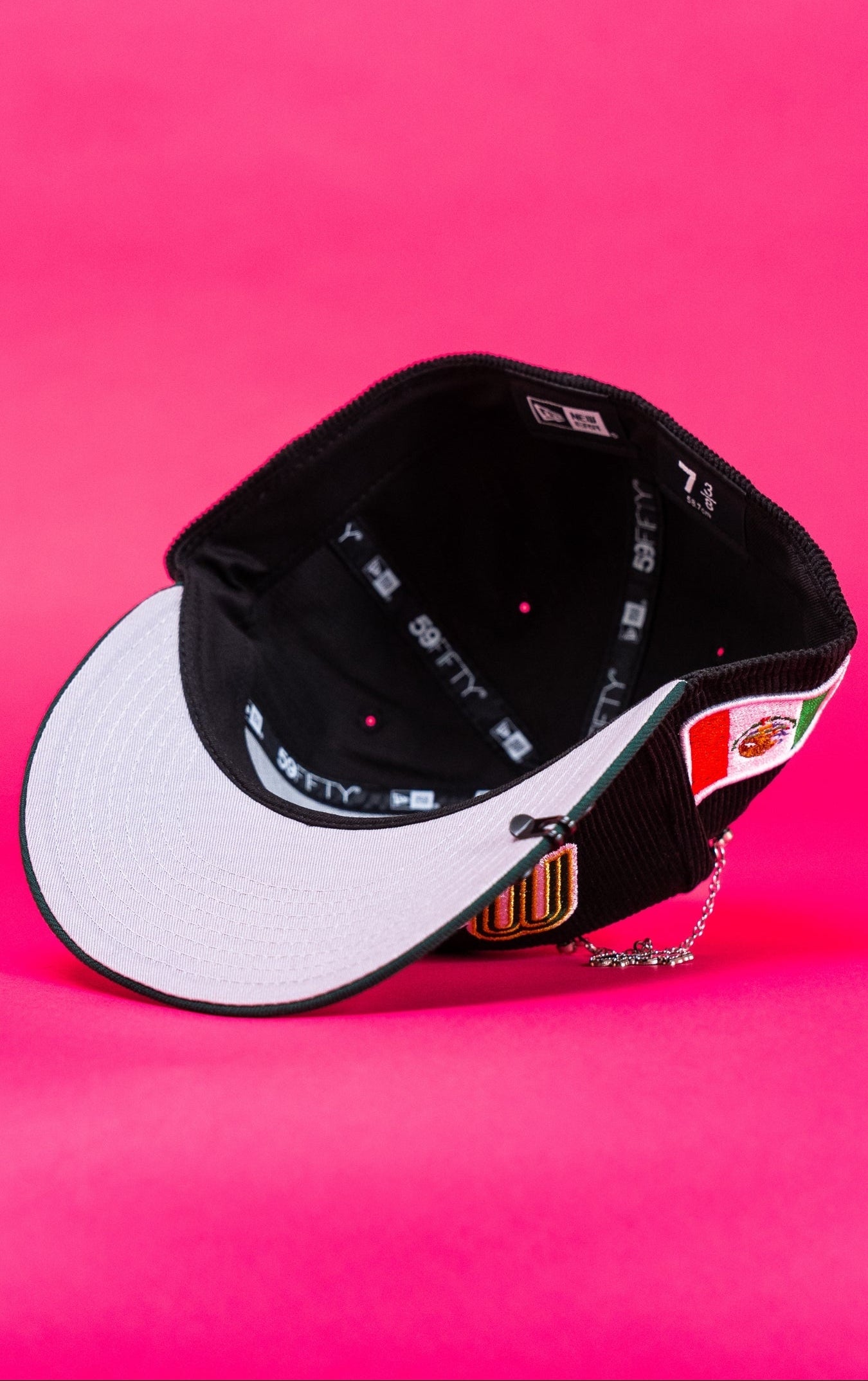 NEW ERA EXCLUSIVE 59FIFTY CORDUROY/GREEN 2025 WBC MEXICO SCRIPT W/ MEXICO FLAG SIDE PATCH