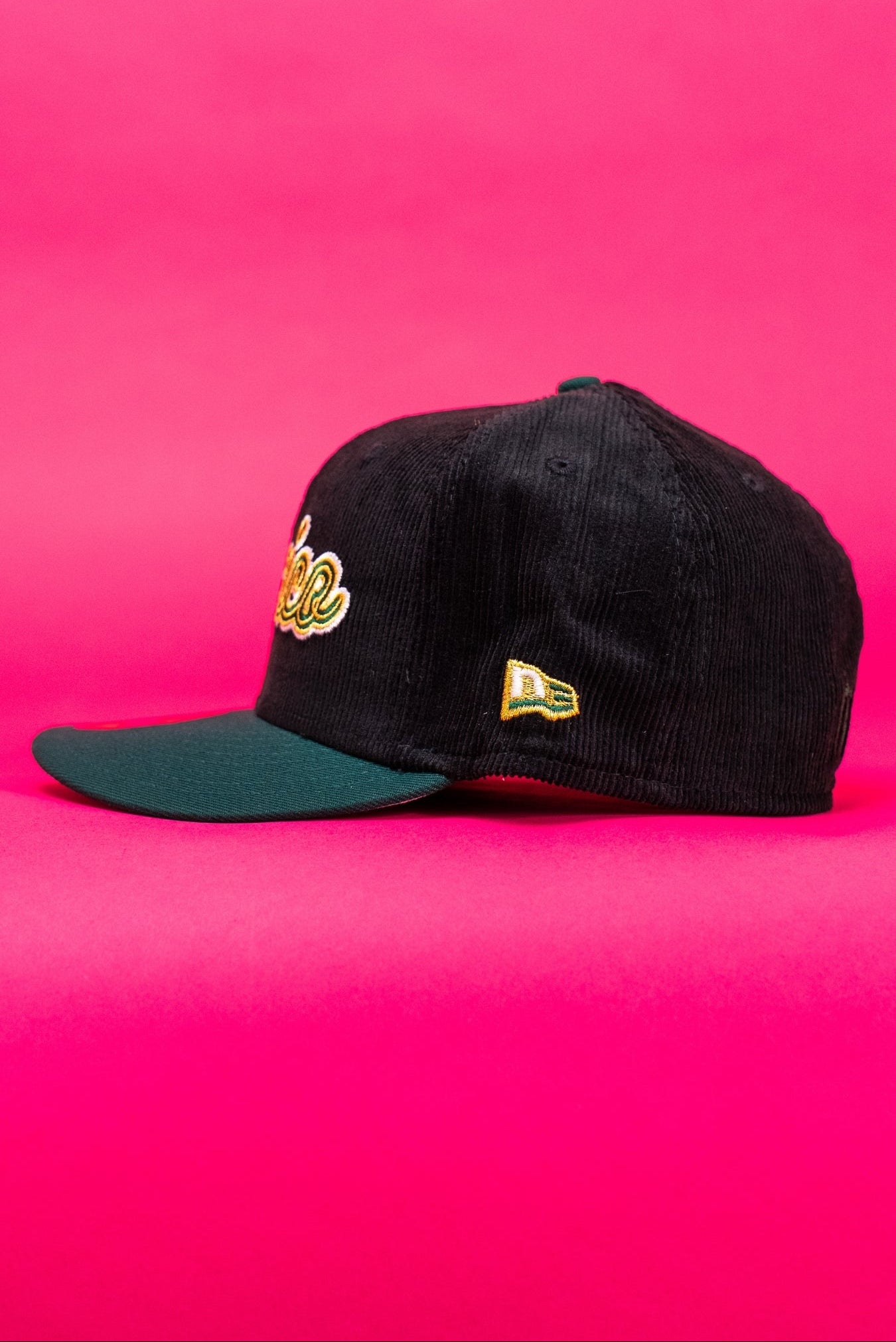 NEW ERA EXCLUSIVE 59FIFTY CORDUROY/GREEN 2025 WBC MEXICO SCRIPT W/ MEXICO FLAG SIDE PATCH