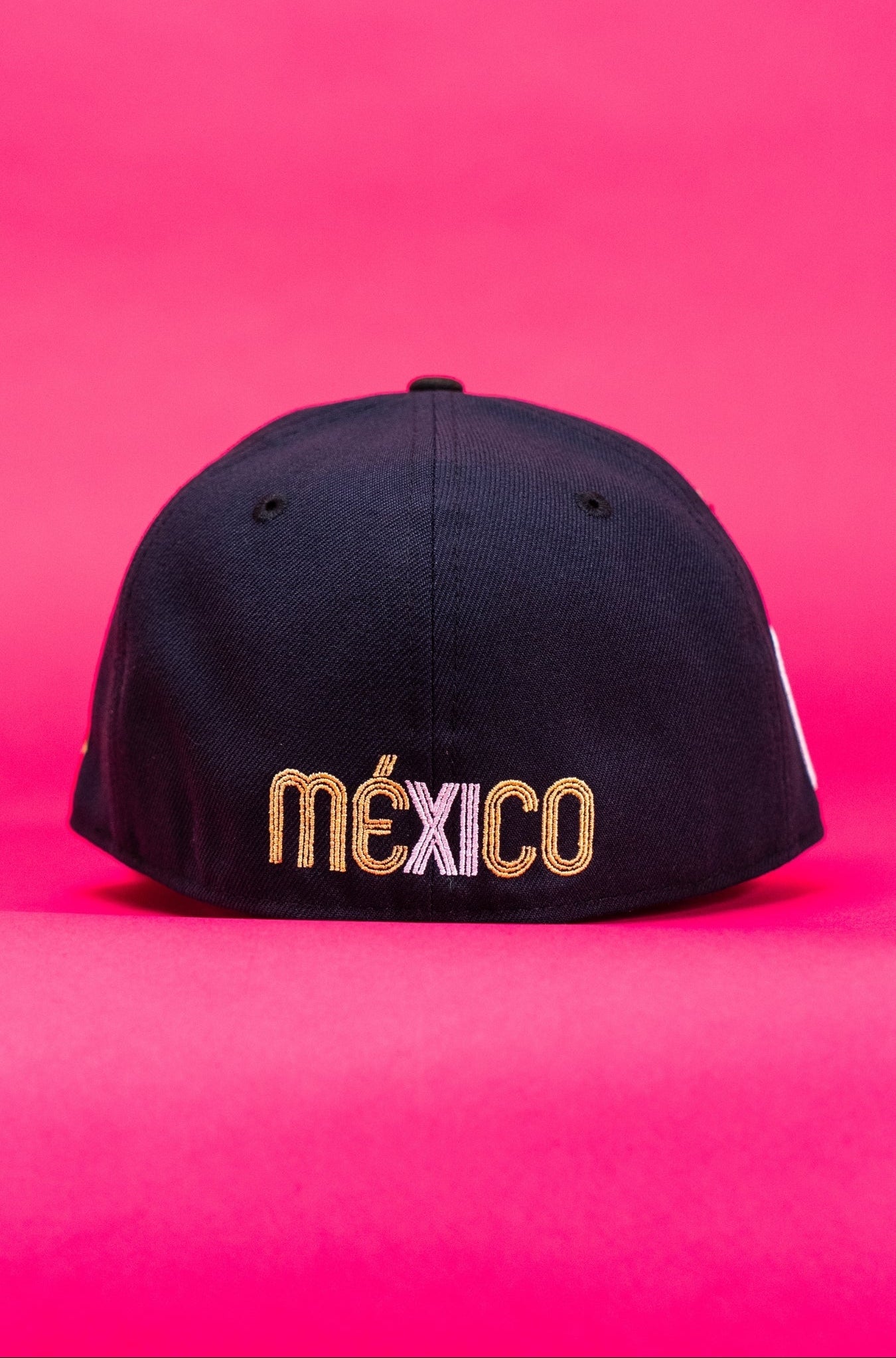 NEW ERA EXCLUSIVE 59FIFTY NAVY/BLACK EL CHIVO W/ MEXICO FLAG SIDE PATCH