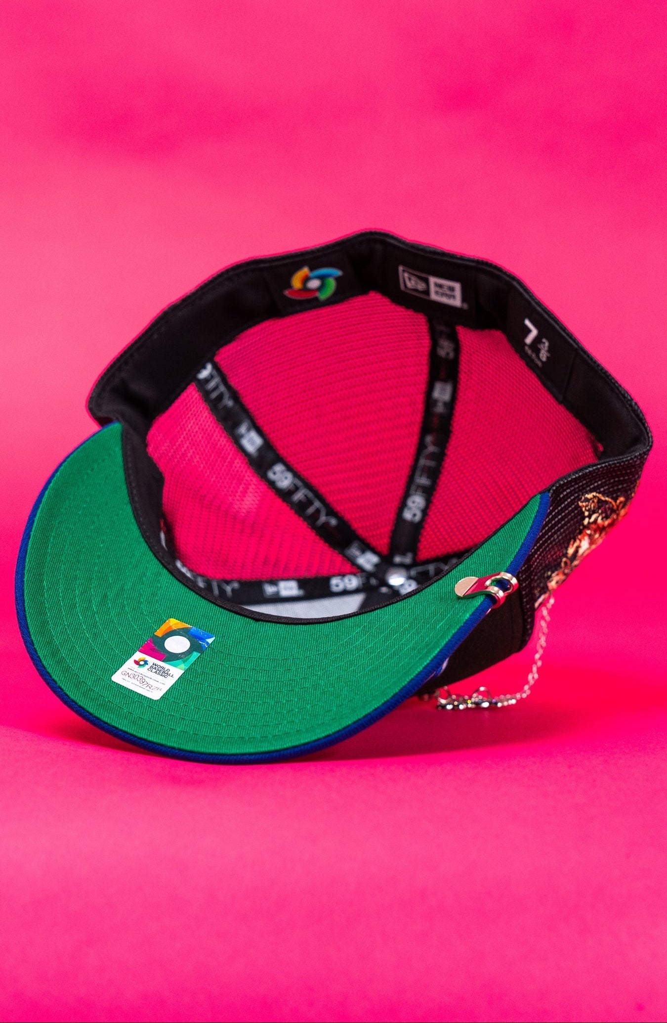 NEW ERA EXCLUSIVE 59FIFTY BLACK/BLUE 2025 WBC MEXICO SCRIPT MESHBACK W/ "EL CHIVO" SIDE PATCH