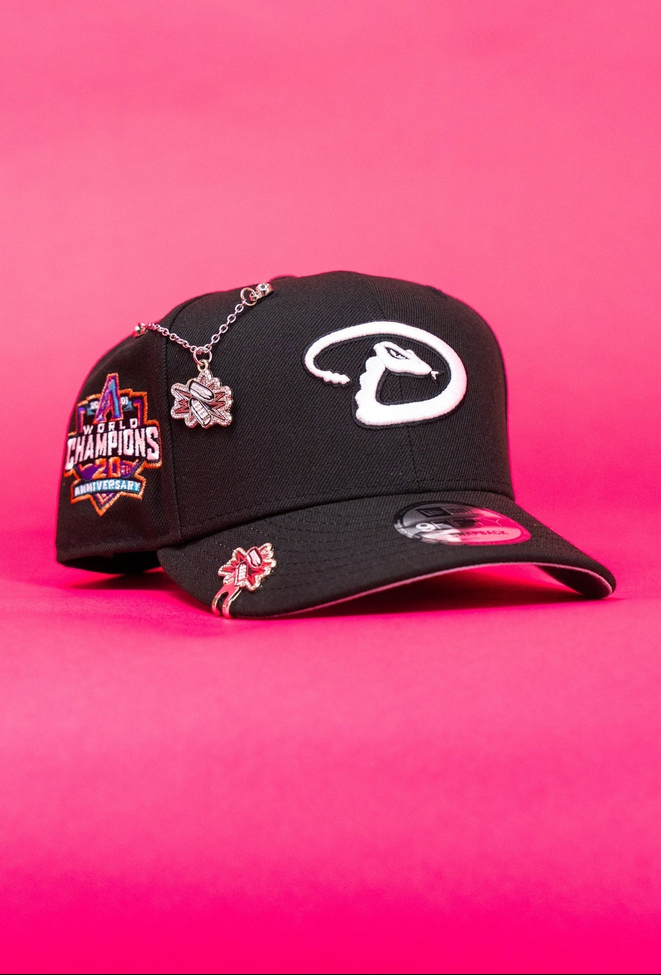 NEW ERA EXCLUSIVE 9FIFTY BLACK ARIZONA DIAMONDBACKS SNAPBACK W/ WORLD SERIES CHAMPIONS SIDE PATCH