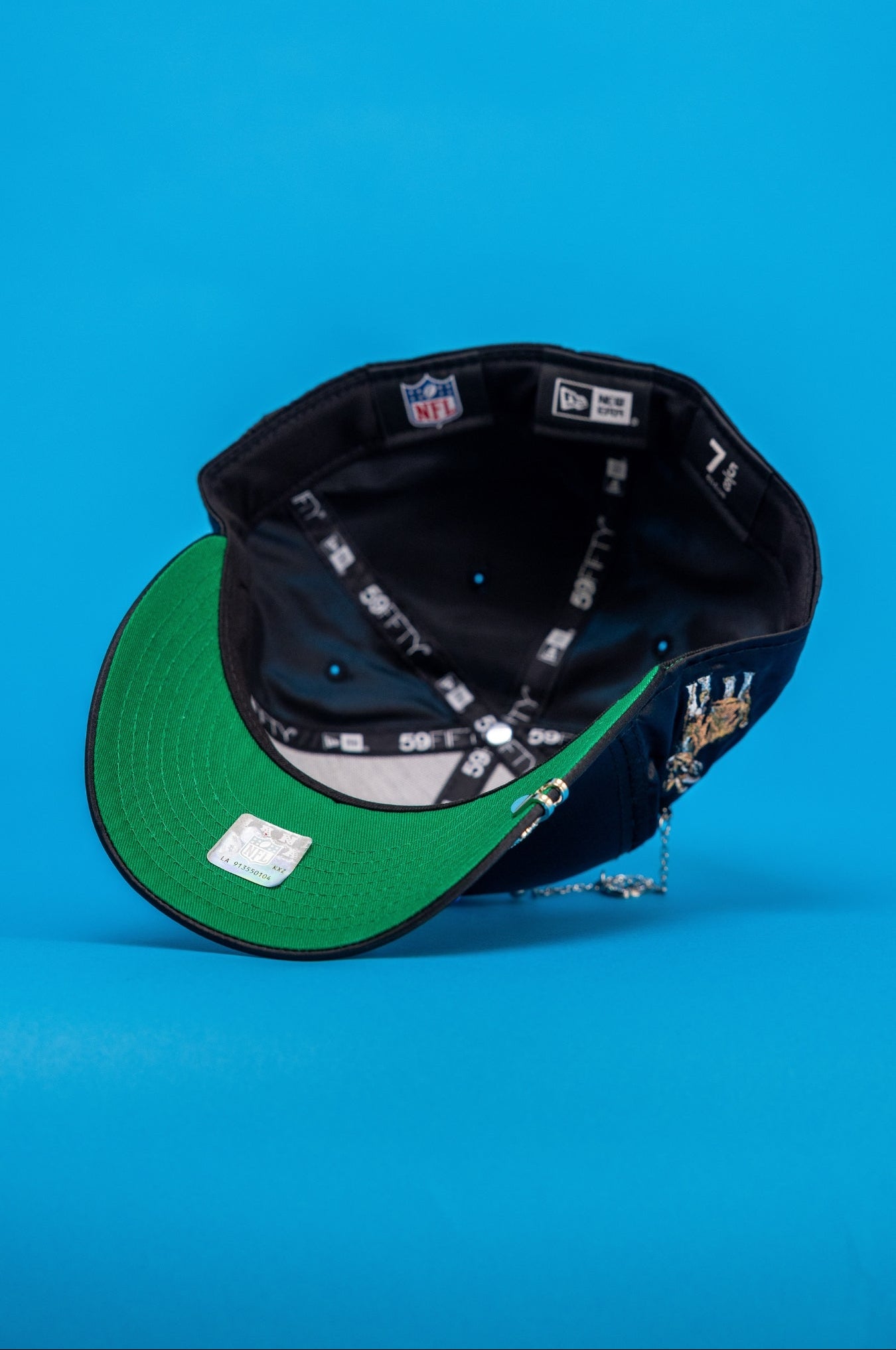 NEW ERA EXCLUSIVE 59FIFTY SATIN LOS ANGELES RAMS W/ GOAT SIDE PATCH