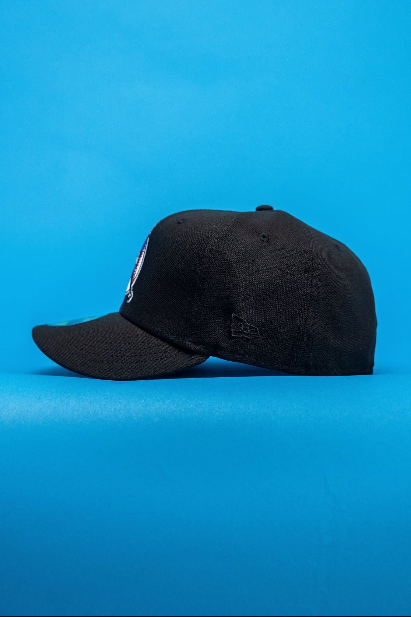 NEW ERA EXCLUSIVE 59FIFTY BLACK MINOR LEAGUE W/ CALIFORNIA LEAGUE SIDE PATCH