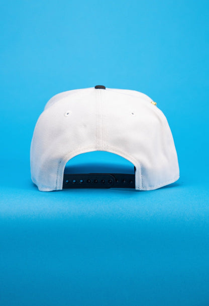 NEW ERA EXCLUSIVE 9FIFTY PEARL WHITE CHICAGO WHITE SOX SNAPBACK W/ 95TH ANNIVERSARY SIDE PATCH