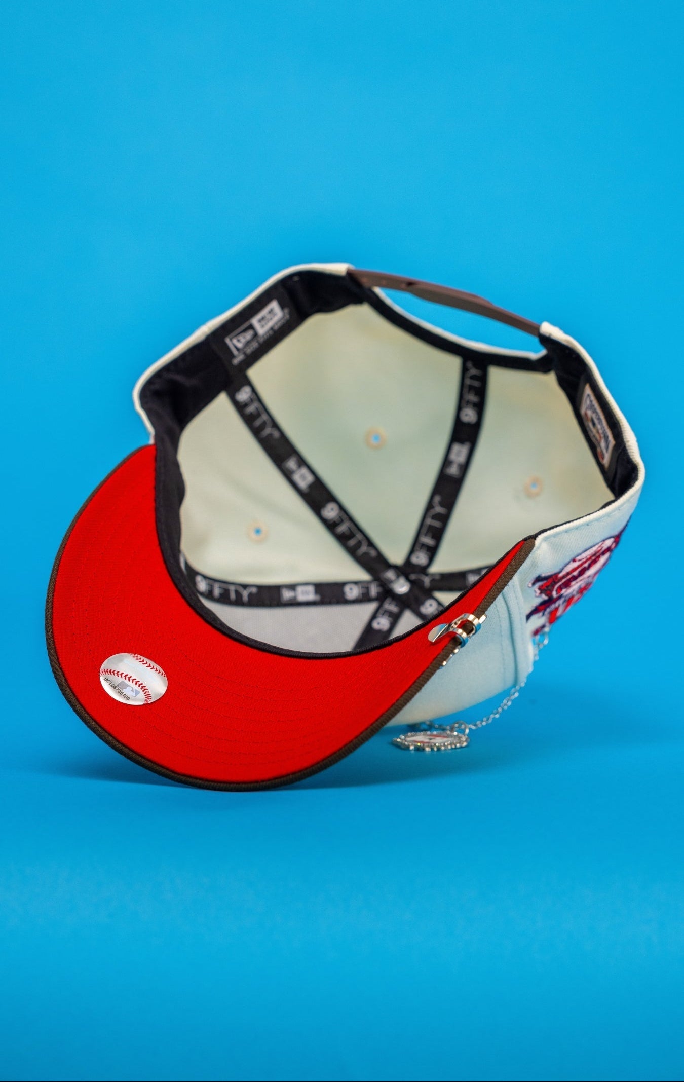 NEW ERA EXCLUSIVE 9FIFTY CHROME/BROWN ATLANTA BRAVES SNAPBACK W/ 30TH ANNIVERSARY SIDE PATCH