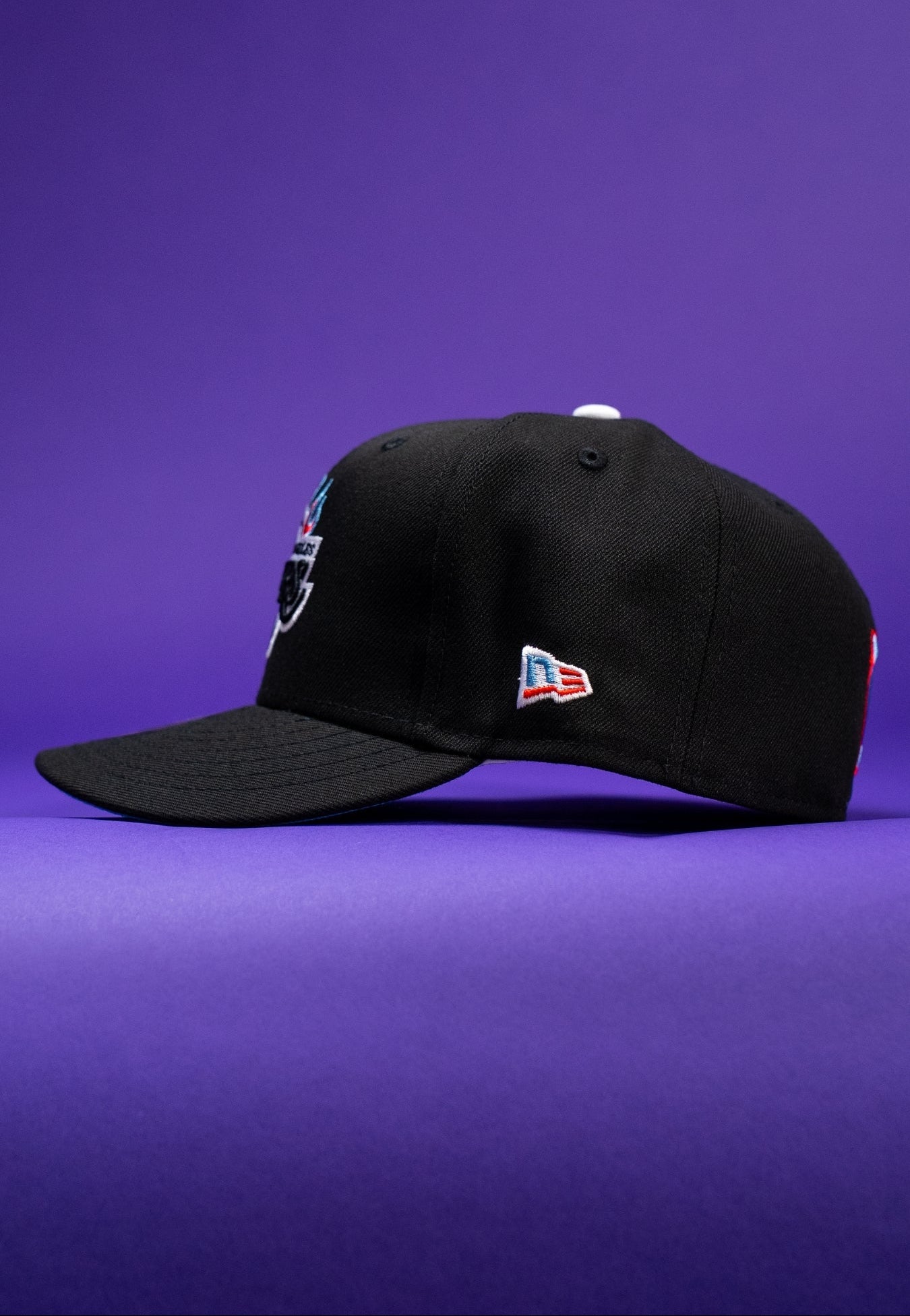 NEW ERA EXCLUSIVE 59FIFTY BLACK LOS ANGELES LAKERS W/ FLAME LOGO + 1947 SIDE PATCH