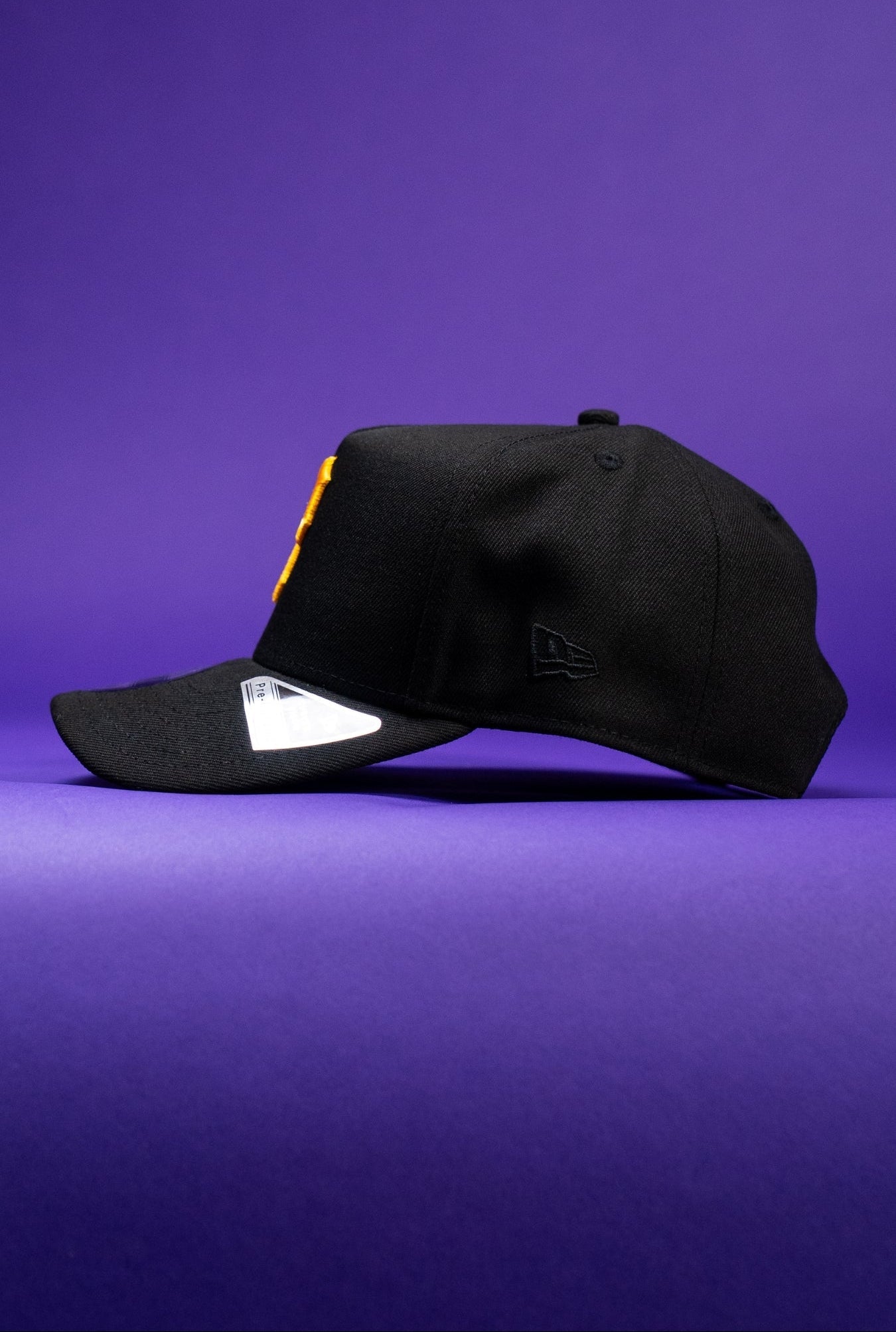 NEW ERA 9FIFTY A-FRAME BLACK PITTSBURGH PIRATES W/ WORLD SERIES SIDE PATCH