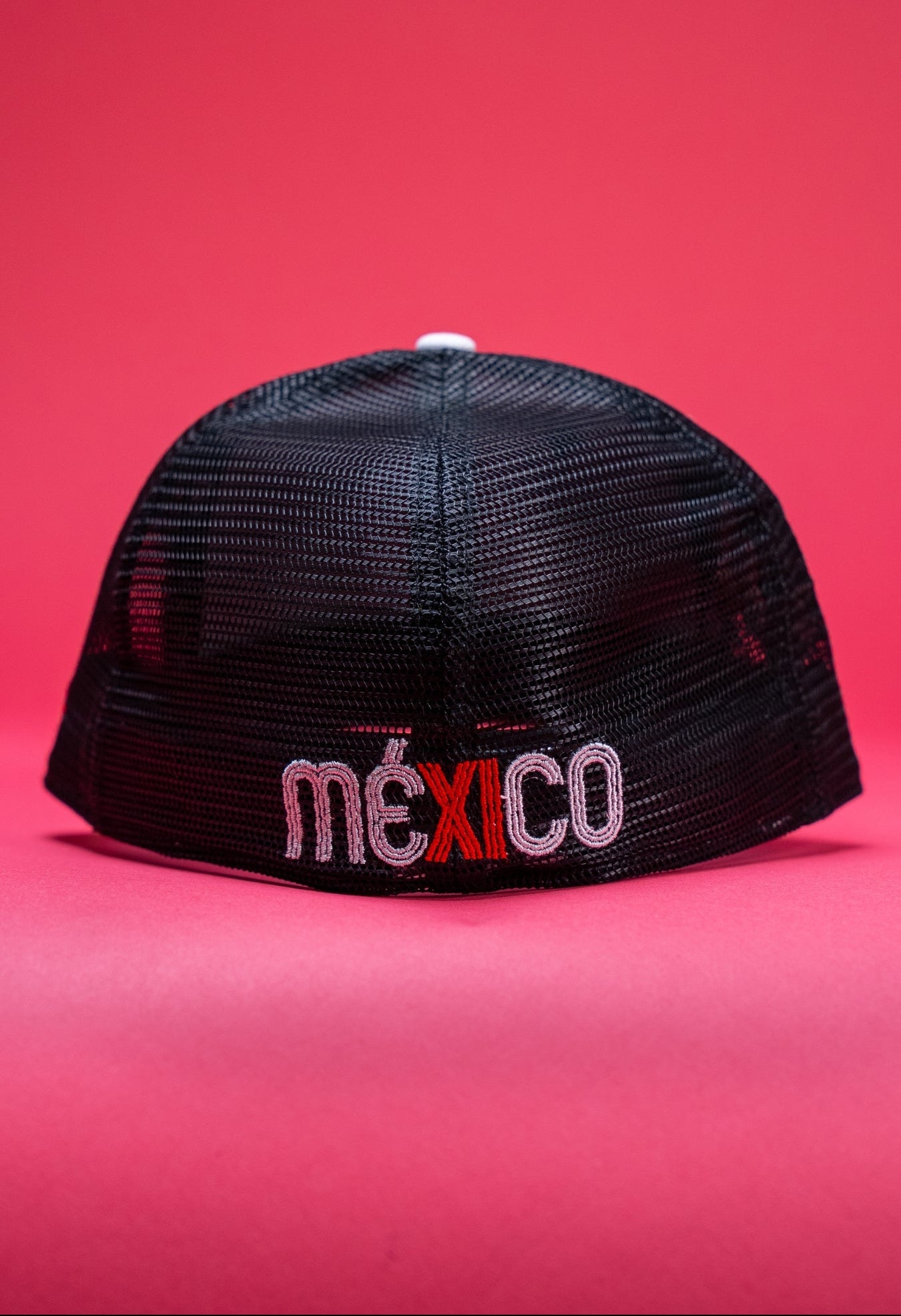 NEW ERA EXCLUSIVE 59FIFTY BLACK/RED 2025 WBC MEXICO MESHBACK W/ EL GALLO SIDE PATCH