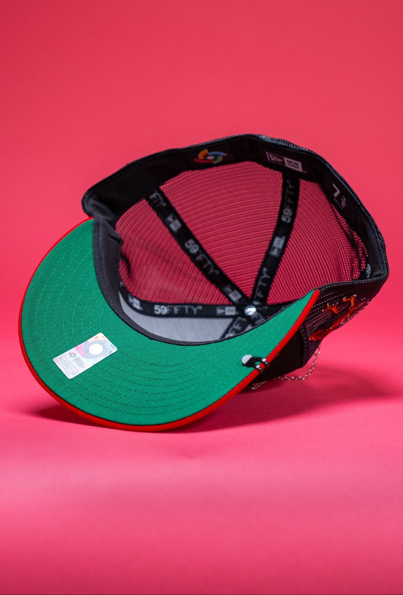 NEW ERA EXCLUSIVE 59FIFTY BLACK/RED 2025 WBC MEXICO MESHBACK W/ EL GALLO SIDE PATCH