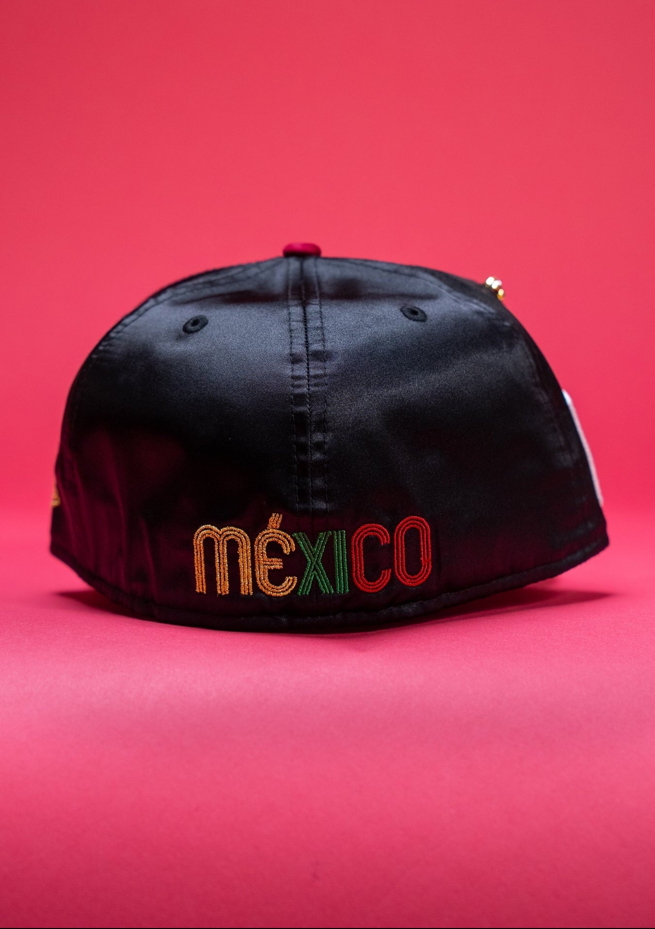 NEW ERA EXCLUSIVE 59FIFTY SATIN/BURGUNDY MEXICO "EL GALLO" W/ MEXICO FLAG SIDE PATCH