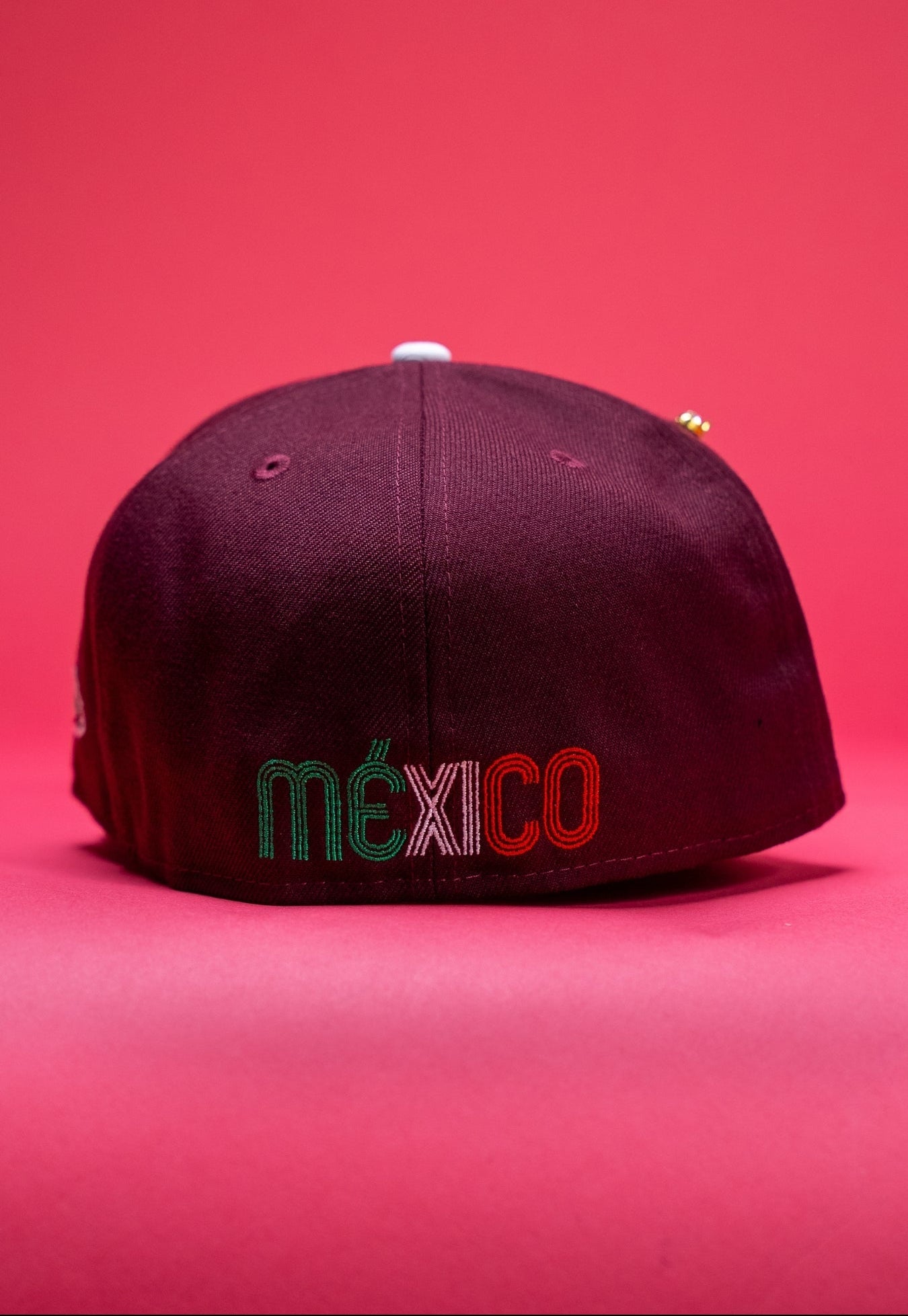 NEW ERA EXCLUSIVE 59FIFTY BURGUNDY 2025 WBC MEXICO W/ EL GALLO SIDE PATCH