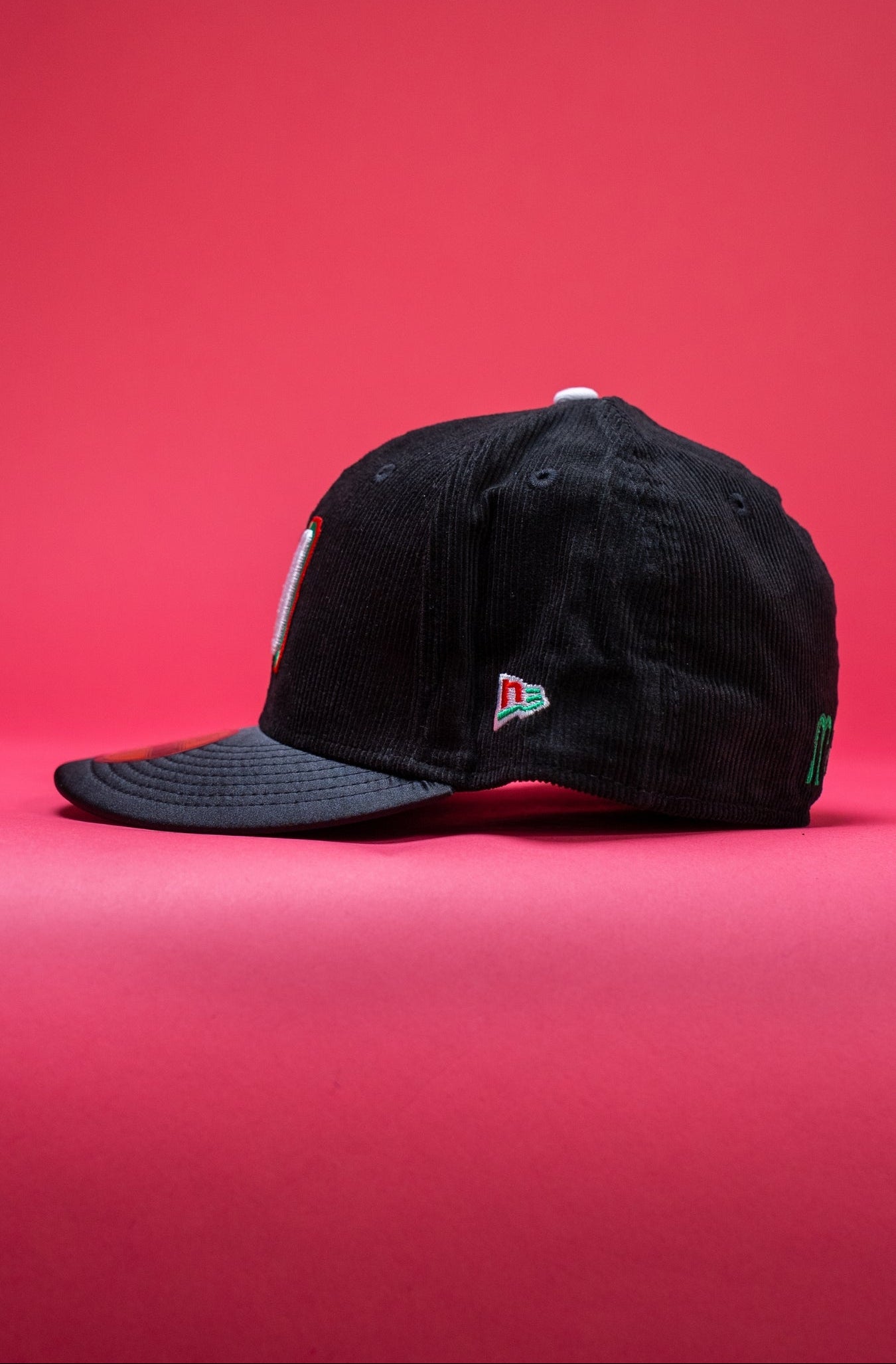 NEW ERA EXCLUSIVE 59FIFTY CORDUROY 2025 WBC MEXICO W/ MEXICO FLAG SIDE PATCH