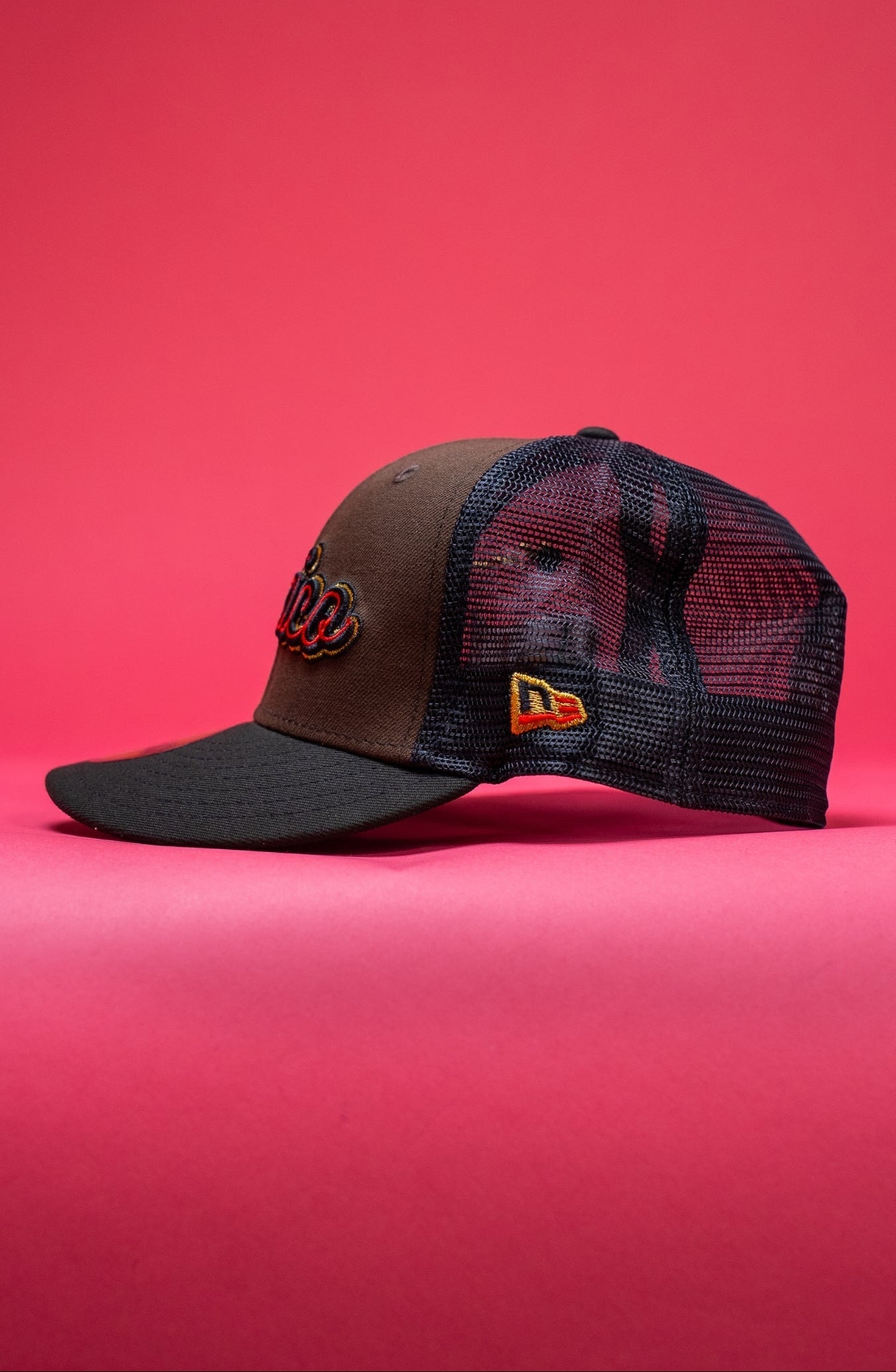 NEW ERA EXCLUSIVE 59FIFTY BROWN 2025 WBC MEXICO SCRIPIT MESHBACK W/ MEXICO FLAG SIDE PATCH