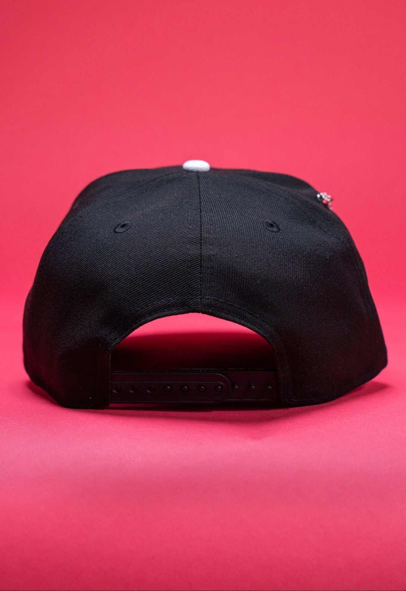 NEW ERA EXCLUSIVE 9FIFTY BLACK UPSIDE DOWN LOS ANGELES DODGERS SNAPBACK W/ 40TH ANNIVERSARY SIDE PATCH
