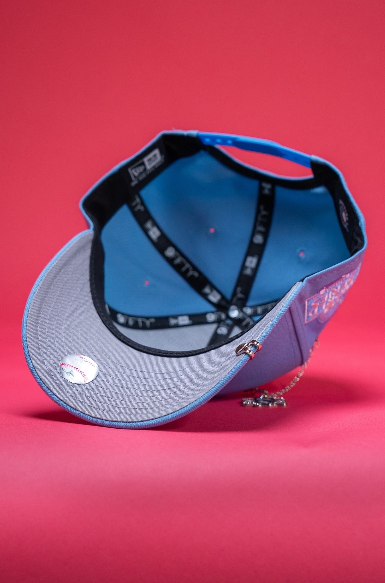NEW ERA EXCLUSIVE 9FIFTY ICY BLUE LOS ANGELES DODGERS SNAPBACK W/ 2024 WORLD SERIES SIDE PATCH