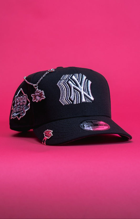 NEW ERA EXCLUSIVE 9FIFTY BLACK NEW YORK YANKEES SNAPBACK W/ 1999 WORLD SERIES SIDE PATCH