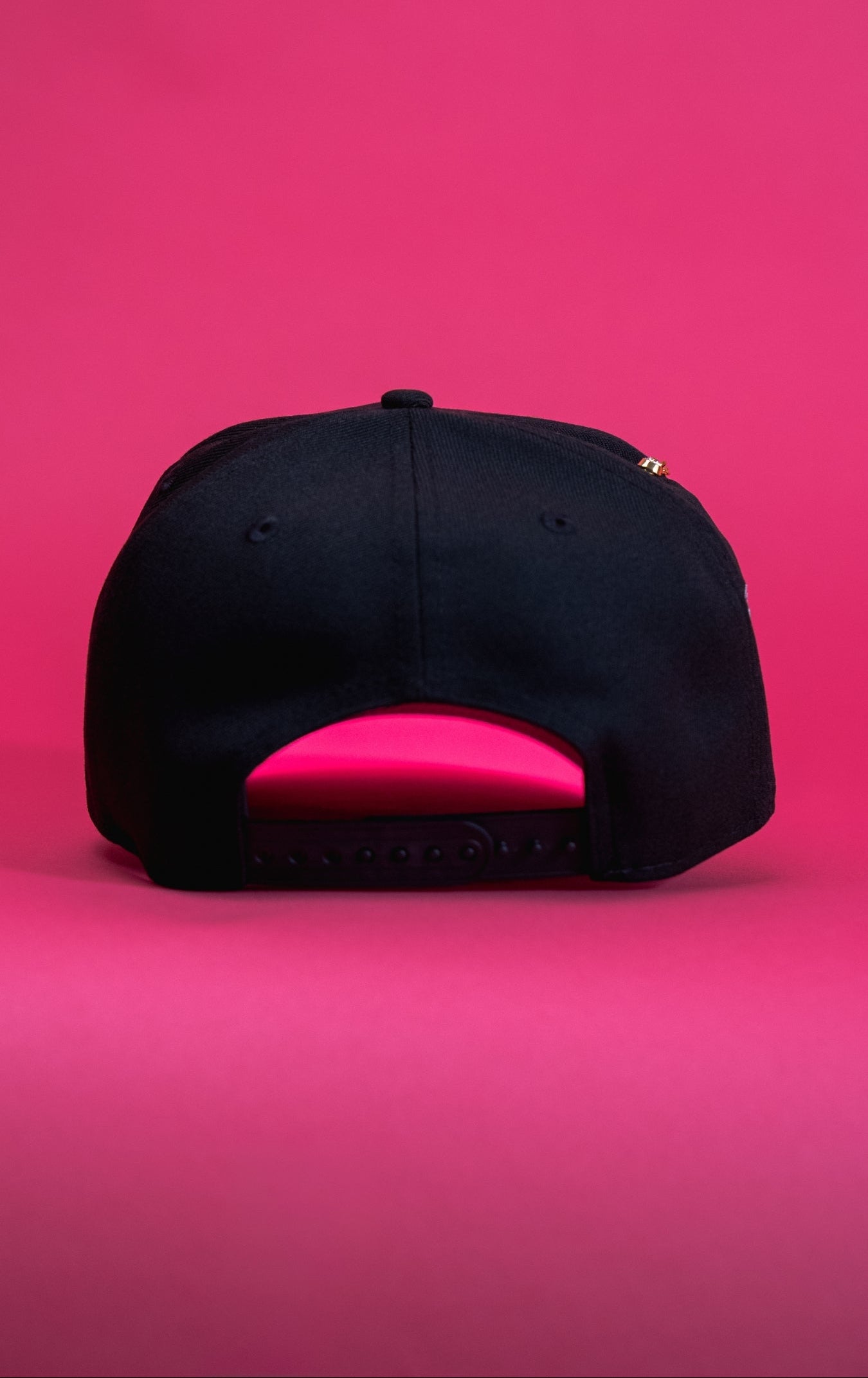 NEW ERA EXCLUSIVE 9FIFTY BLACKED OUT DETROIT TIGERS SNAPBACK W/ 2005 ALL STAR GAME SIDE PATCH
