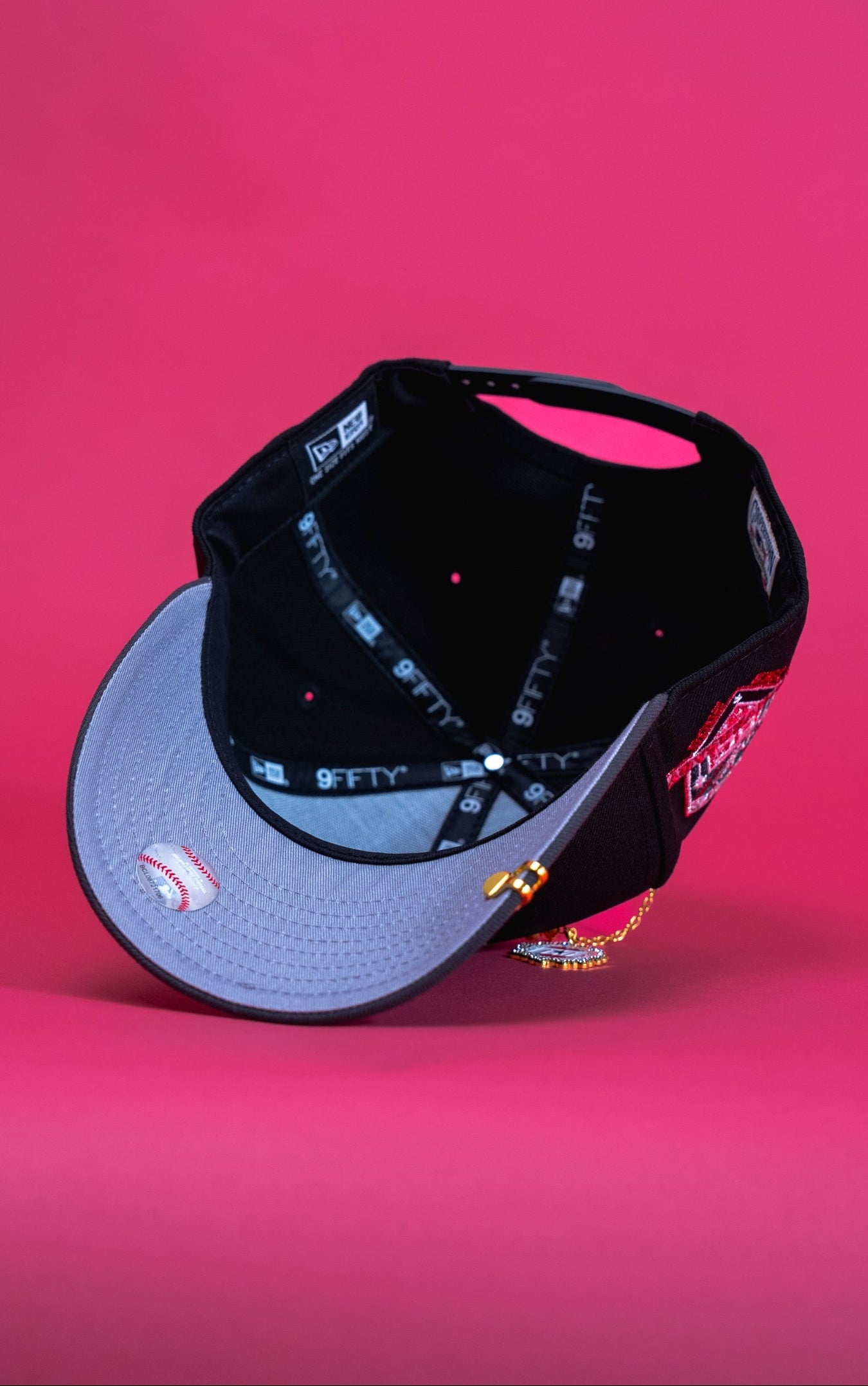 NEW ERA EXCLUSIVE 9FIFTY BLACKED OUT LOS ANGELES DODGERS SNAPBACK W/ PALM TREES + 50TH ANNIVERSARY SIDE PATCH
