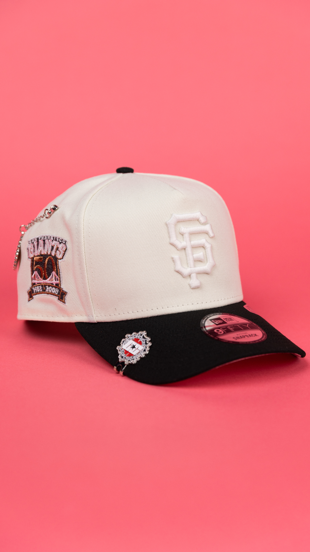 NEW ERA 9FIFTY A-FRAME CHROME/ BLACK SAN FRANCISCO GIANTS SNAPBACK W/ 50TH ANNIVERSARY SIDE PATCH