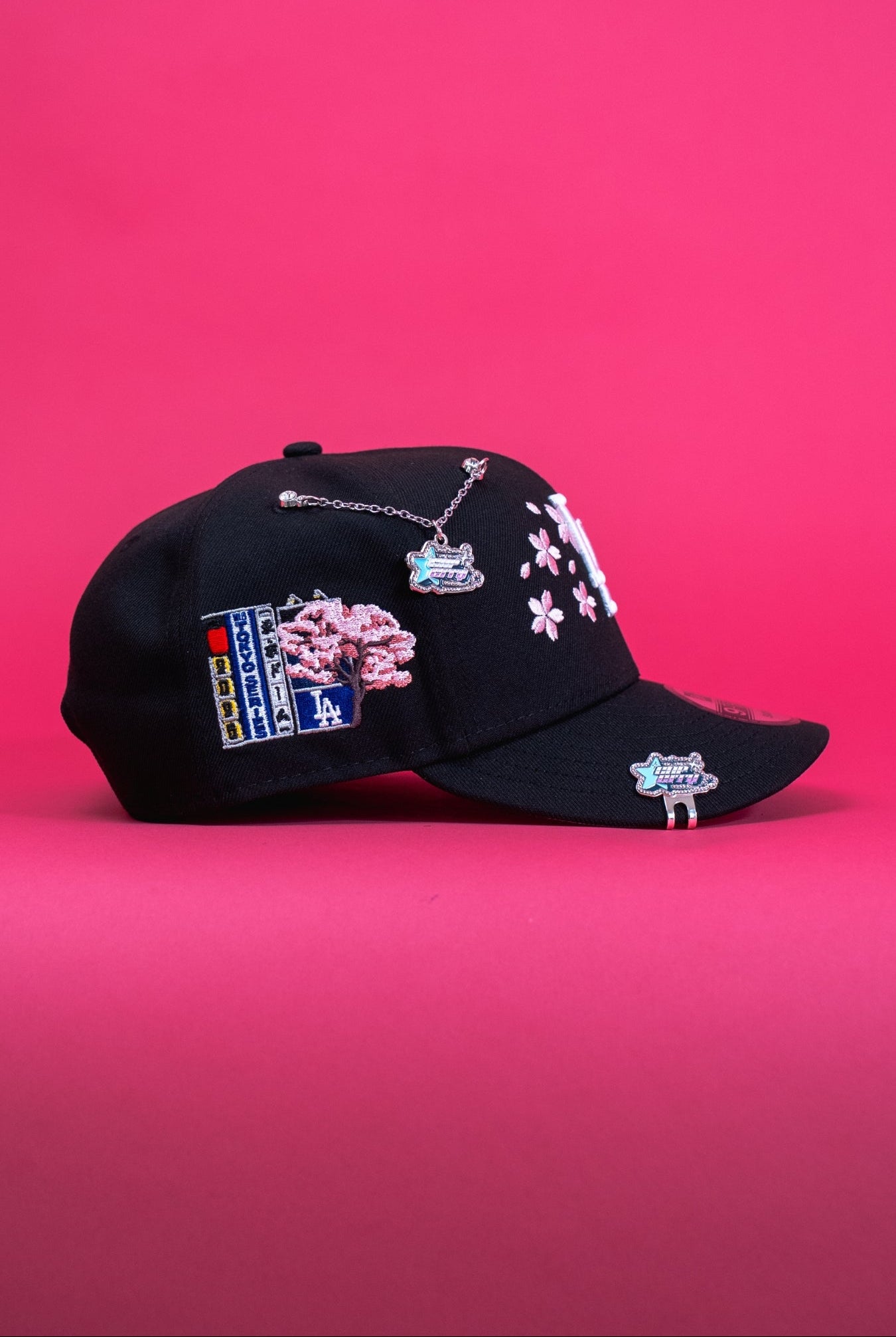 NEW ERA EXCLUSIVE 9FIFTY BLACK LOS ANGELES DODGERS SNAPBACK W/ FLORAL EMBROIDERY + TOKYO SERIES SIDE PATCH
