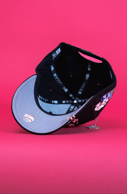 NEW ERA EXCLUSIVE 9FIFTY BLACK LOS ANGELES DODGERS SNAPBACK W/ FLORAL EMBROIDERY + TOKYO SERIES SIDE PATCH