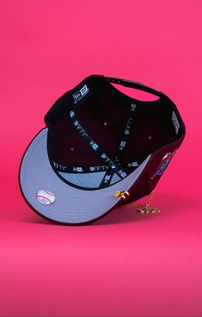NEW ERA EXCLUSIVE 9FIFTY BURGUNDY ATLANTA BRAVES SNAPBACK W/  WORLD SERIES SIDE PATCH