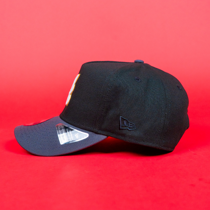 NEW ERA 9FIFTY A-FRAME BLACK/ GREY ATLANTA BRAVES SNAPBACK W/ 1999 WORLD SERIES SIDE PATCH
