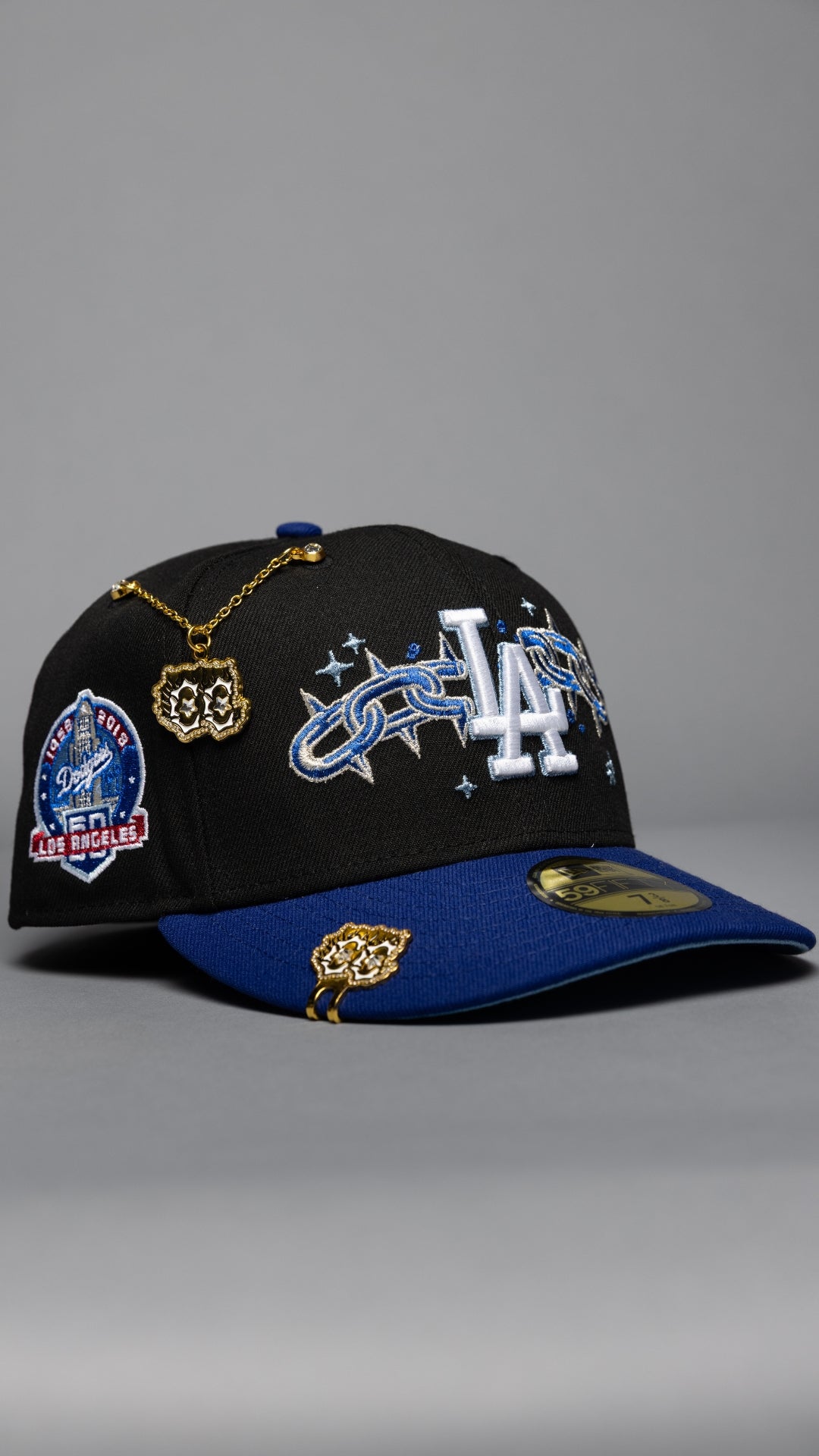 NEW ERA EXCLUSIVE 59FIFTY BLACK/BLUE LOS ANGELES DODGERS W/ EMBROIDERY + 60TH ANNIVERSARY SIDE PATCH