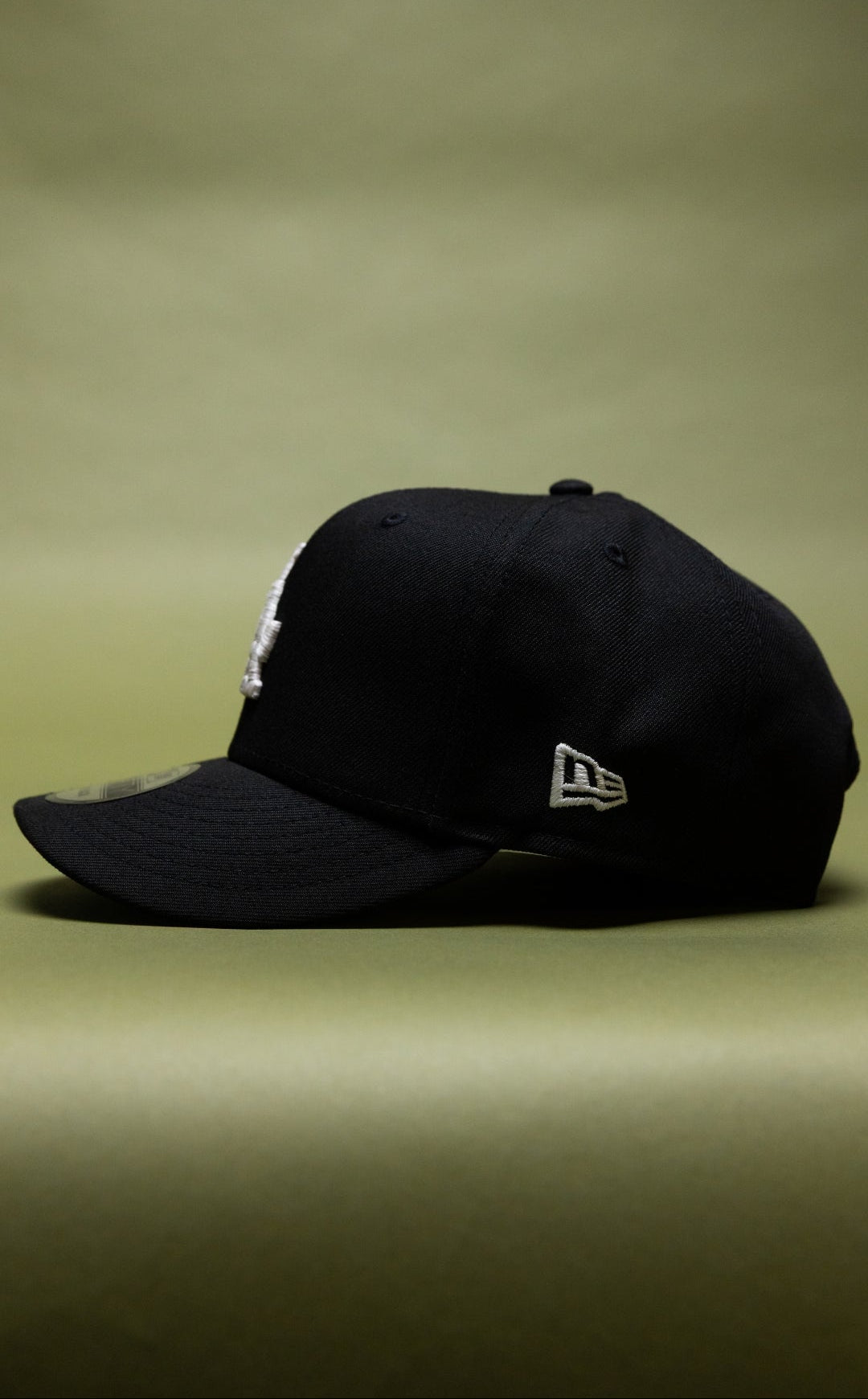 NEW ERA EXCLUSIVE 9FIFTY BLACK LOS ANGELES DODGERS SNAPBACK W/ 40TH ANNIVERSARY SIDE PATCH