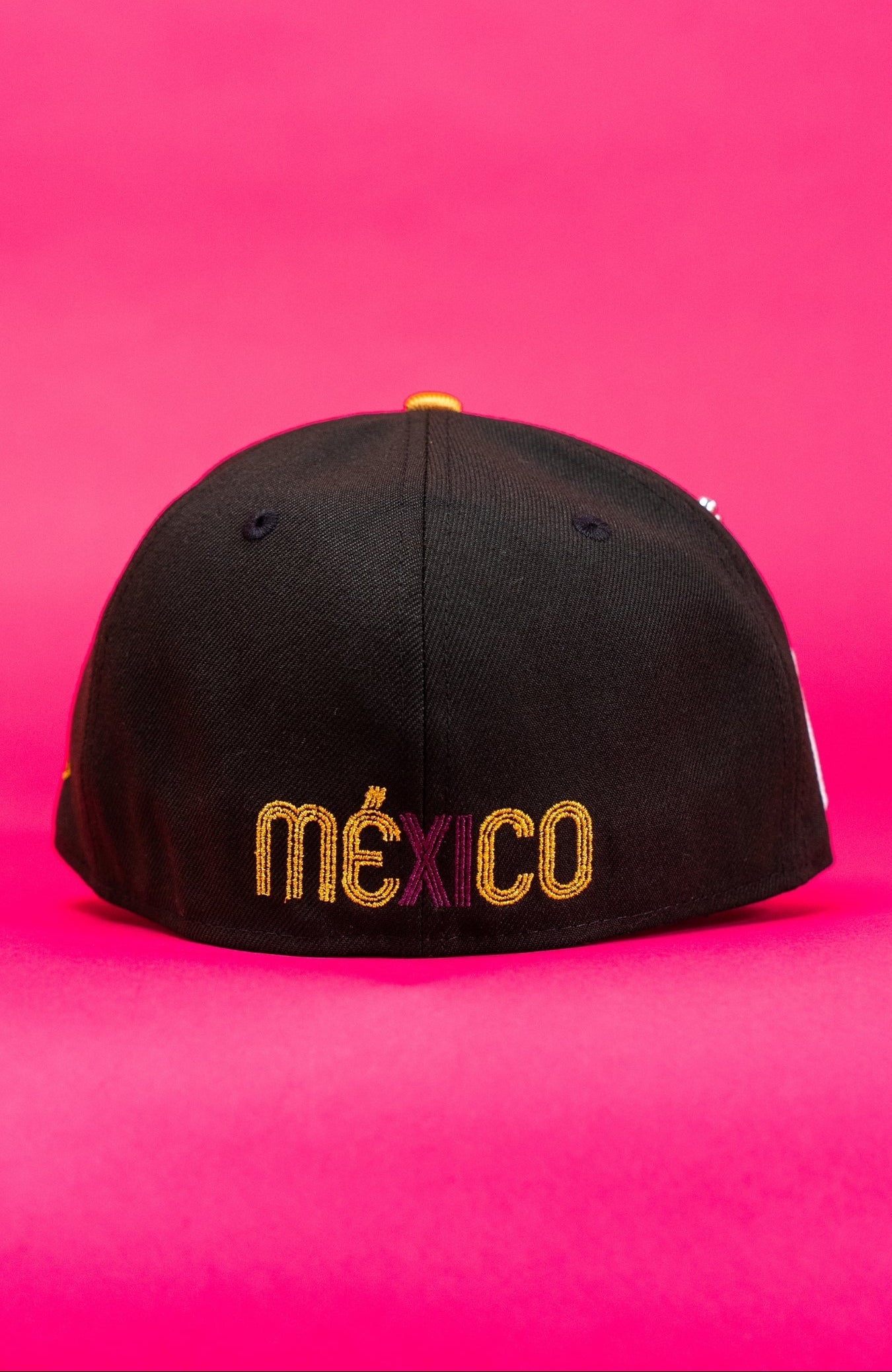 NEW ERA EXCLUSIVE 59FIFTY BLACK/BURGUNDY EL CHIVO W/ MEXICO FLAG SIDE PATCH