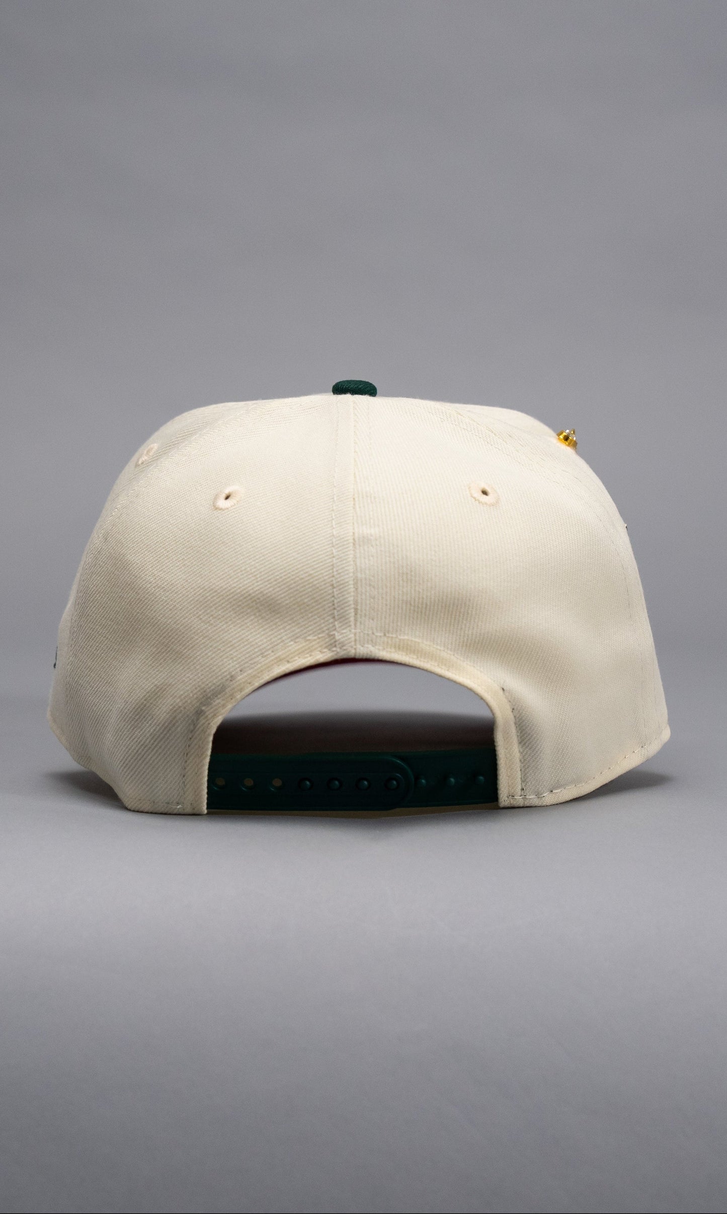 NEW ERA EXCLUSIVE 9FIFTY CHROME/FOREST GREEN SAN DIEGO PADRES SNAPBACK W/ ALL STAR GAME SIDE PATCH