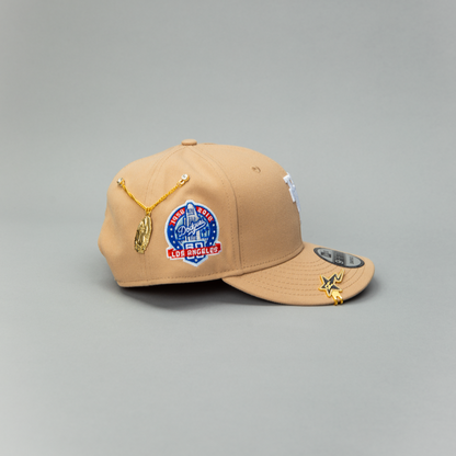 NEW ERA EXCLUSIVE 9FIFTY LIGHT KHAKI UPSIDE DOWN LOS ANGELES DODGERS SNAPBACK W/ 60TH ANNIVERSARY SIDE PATCH